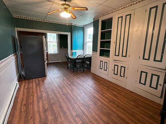 4th image of 6756 Brown Ln