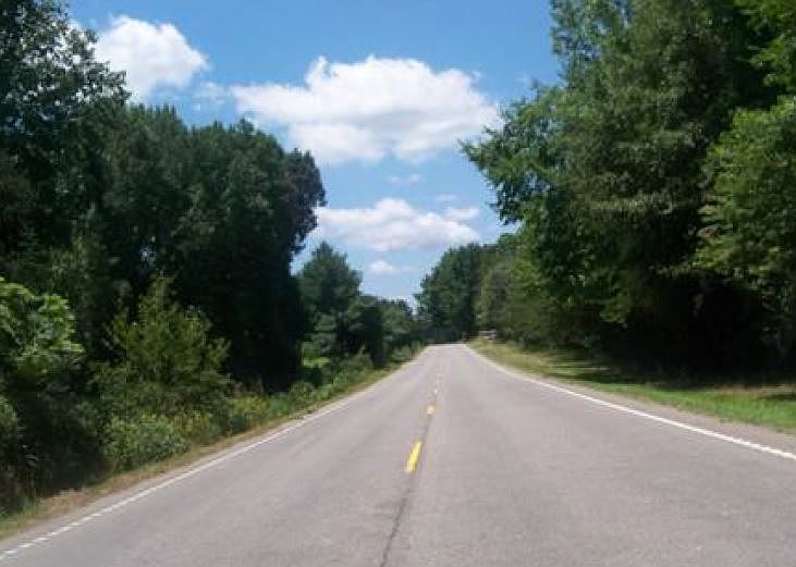 2nd image of 1935 Highway 55 W