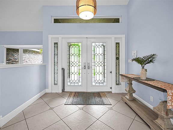 3rd image of 5522 NW 85th Avenue