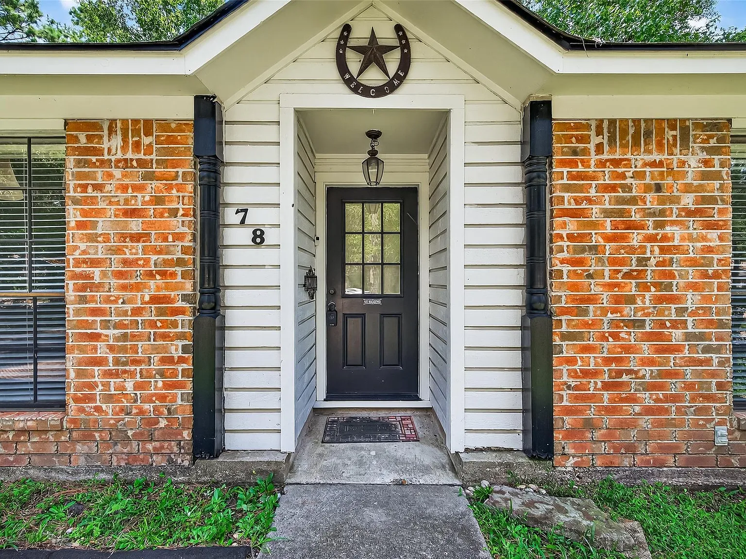 3 bed, 2.0 bath, 1456 sqft, $1,800 — Photo 2