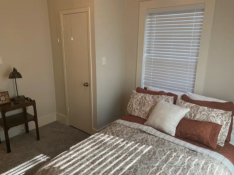 2708 Winbern St — Photo 15