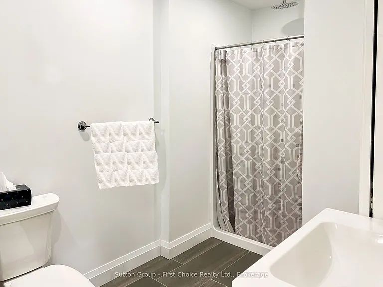 41 Market Pl #UPPER — Photo 17