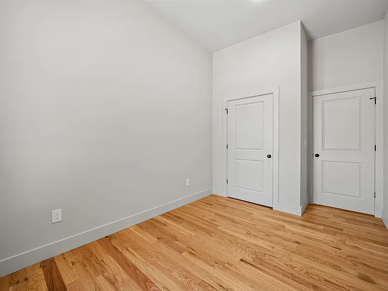 424 Woodlawn Ave #2 — Photo 12