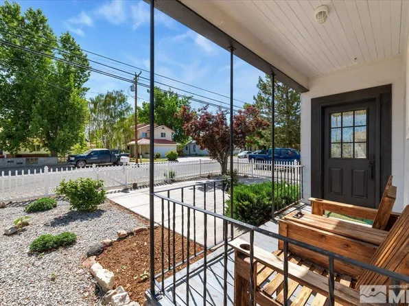 317 S Center St, Yerington, NV 89447