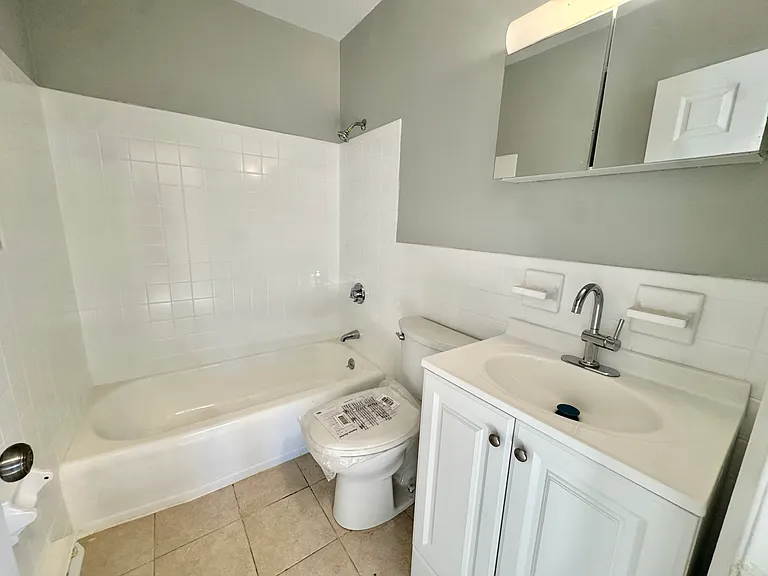 837 River St #5 — Photo 2