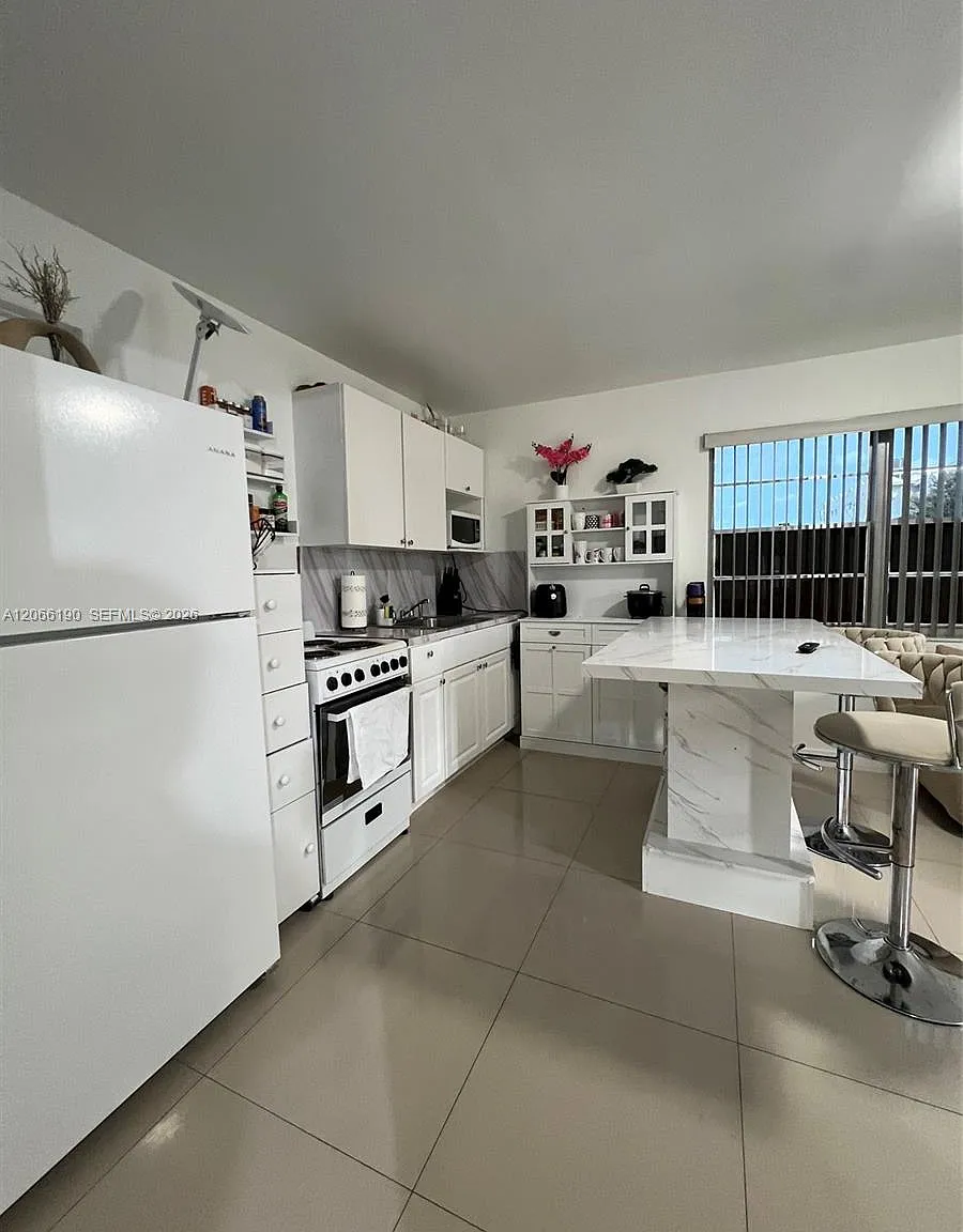 Hialeah 8th Addn — Photo 3