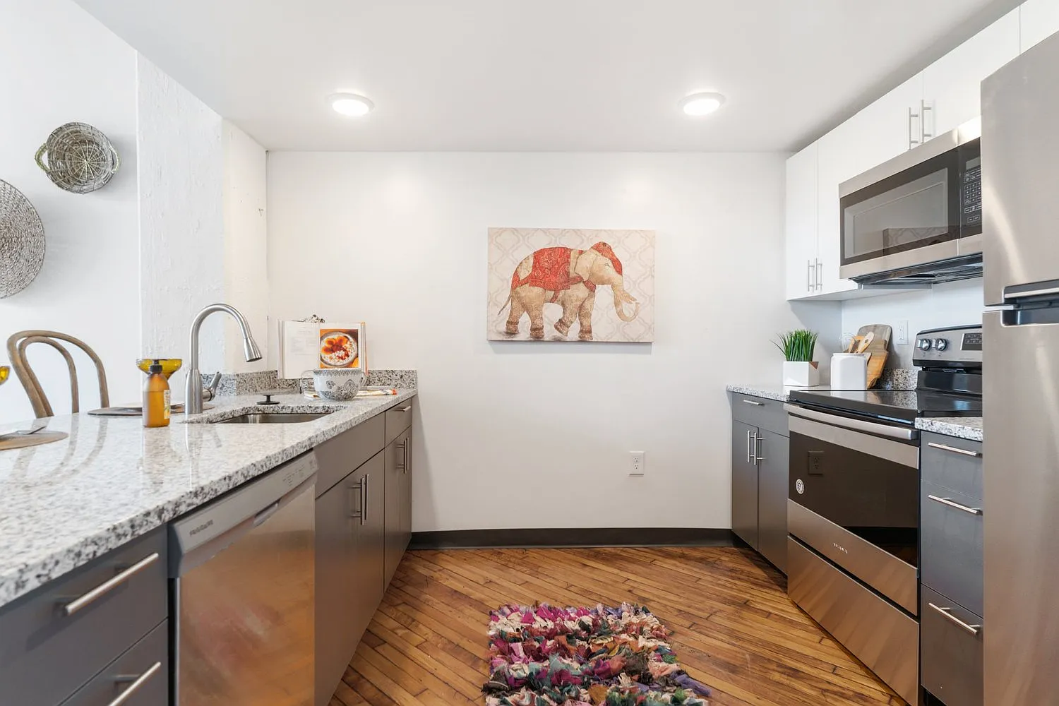 3400 J st — Photo 3