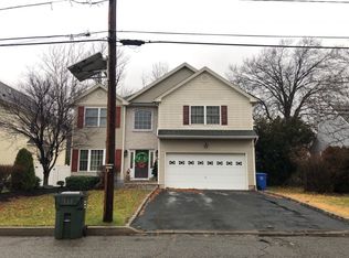 6 W Cliff Rd, Colonia, NJ 07067