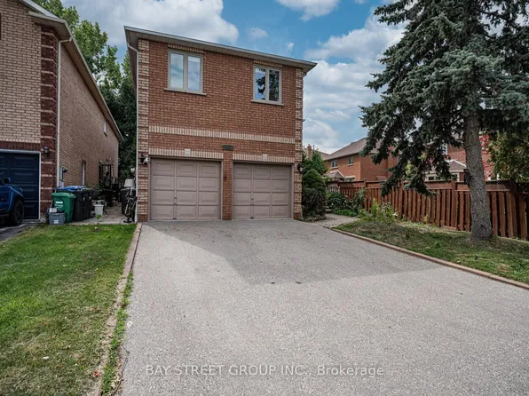 2524 Paula Ct S, Mississauga, ON L5K 2R5