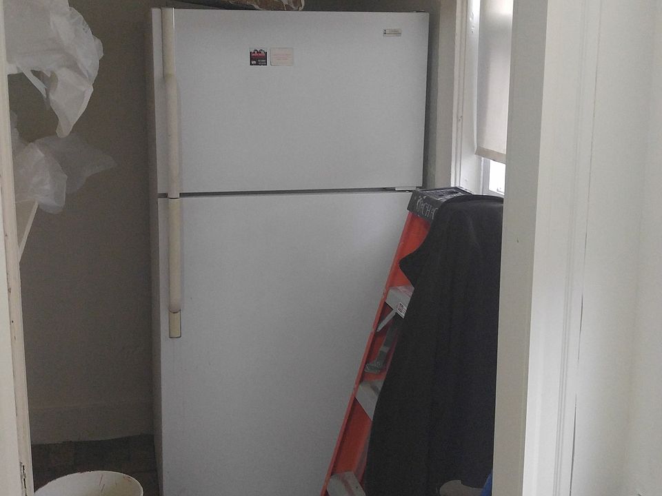 2nd image of 19 Merrill St #3
