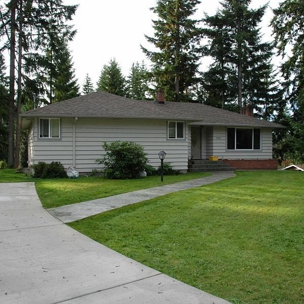 Front yard and house