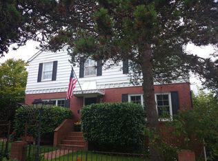 1133 Sunset Ave SW, Seattle, WA 98116