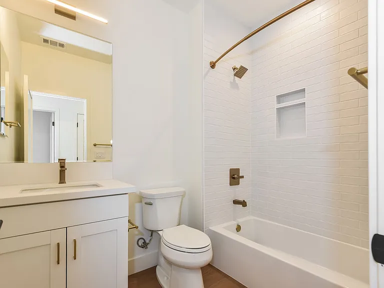 951 Woodside Rd — Photo 27