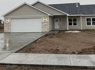2045 Coopers Way, Blackfoot, ID 83221