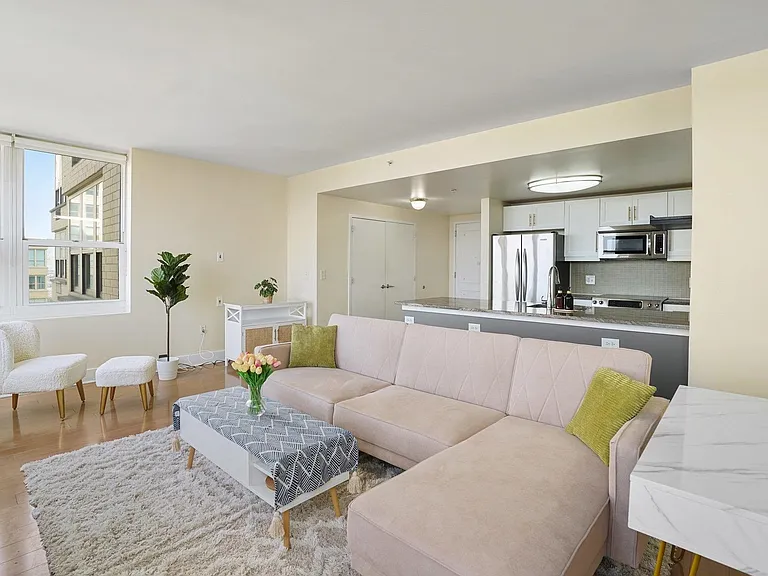 88 Morgan St #4402 — Photo 5