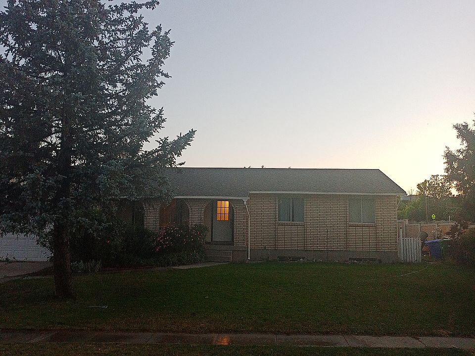 1st image of 8402 S McGinnis Ln
