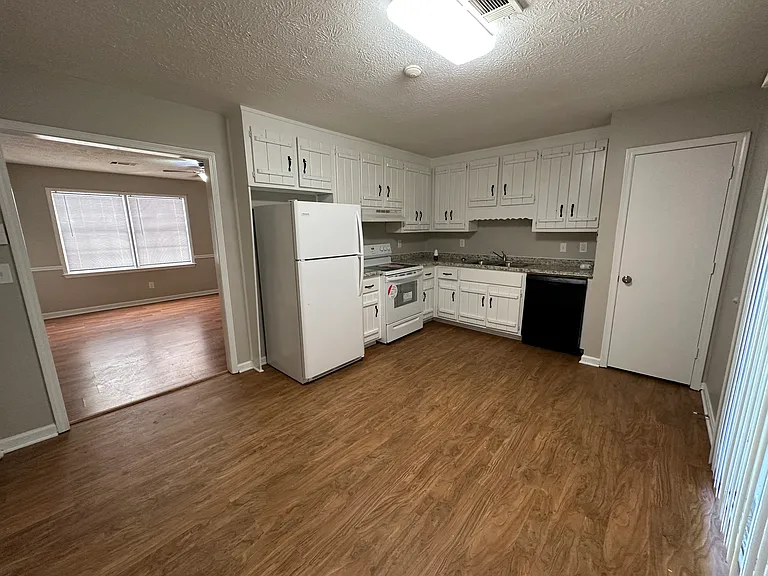 3531 E Paulding Dr — Photo 8