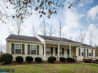 5 Pawnee Ln, Palmyra, VA 22963