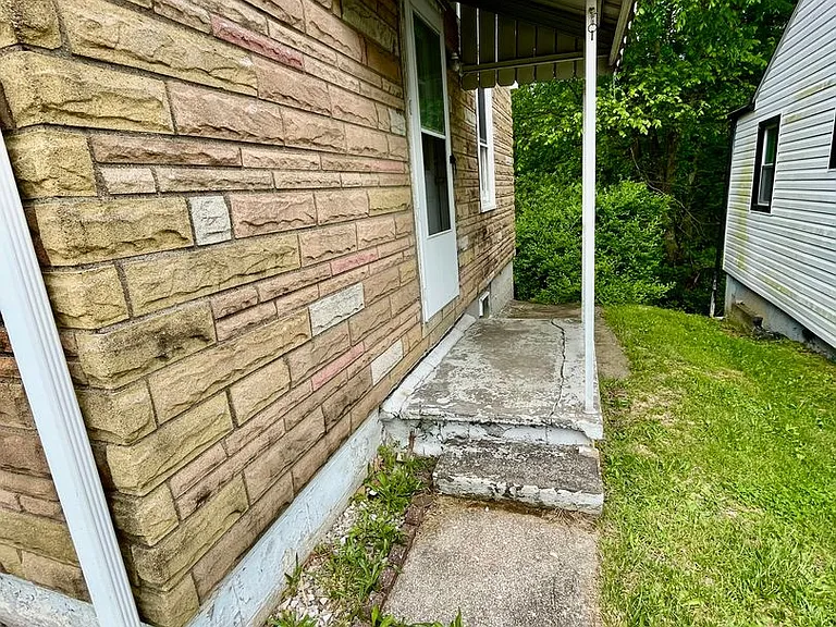 141 Carroll St — Photo 12