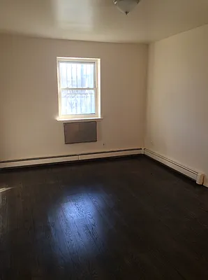 Rented by Worth Property Group | media 27