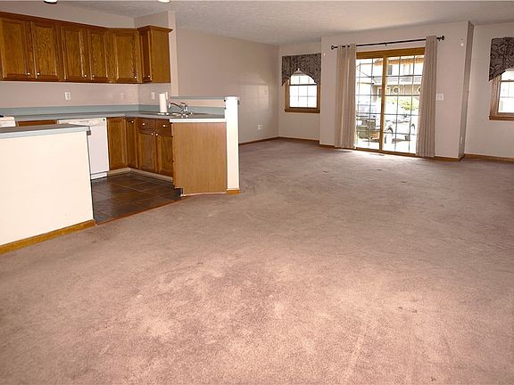 4th image of 8526 Spencer Ct