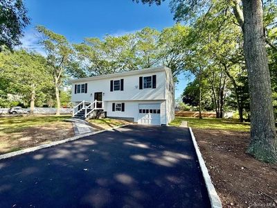 30 7th Street, Holbrook, NY, 11741
