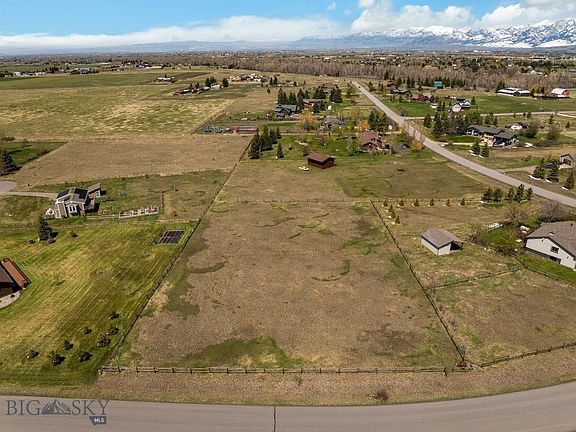 2nd image of 639 Starling Dr