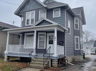 924 Wisconsin St #2, Oshkosh, WI 54901