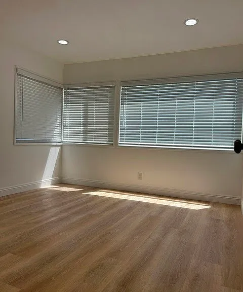 1728 Westcliff Dr — Photo 29