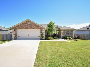 931 Seabiscuit Dr, Prairie Grove, AR 72753