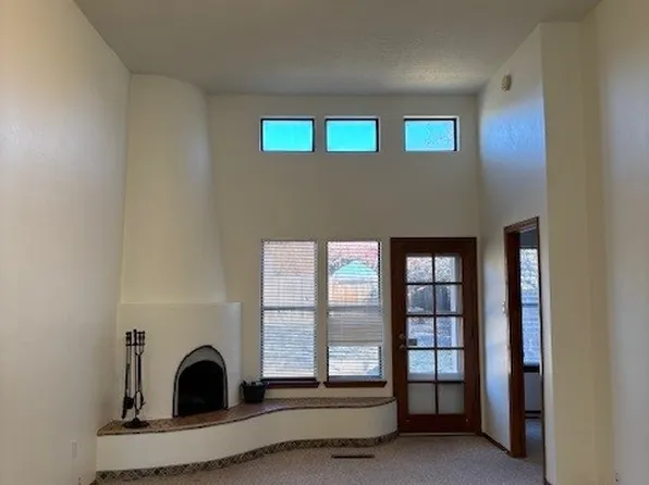 1901 Calle Miquela, Santa Fe, NM 87505