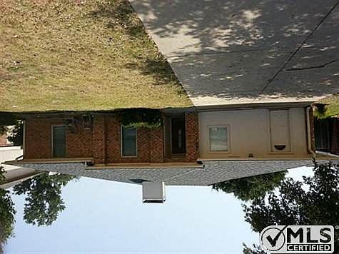 3rd image of 2523 Avenida Cir