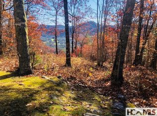 8 Windemere Dr, Sapphire, NC 28774