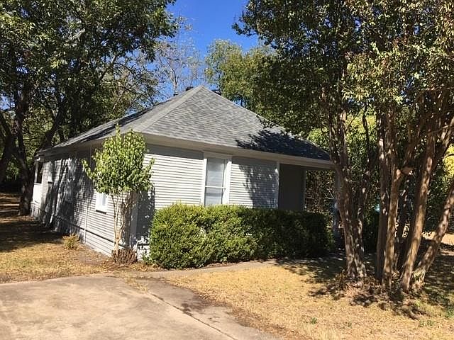 1st image of 225 Highland Ave