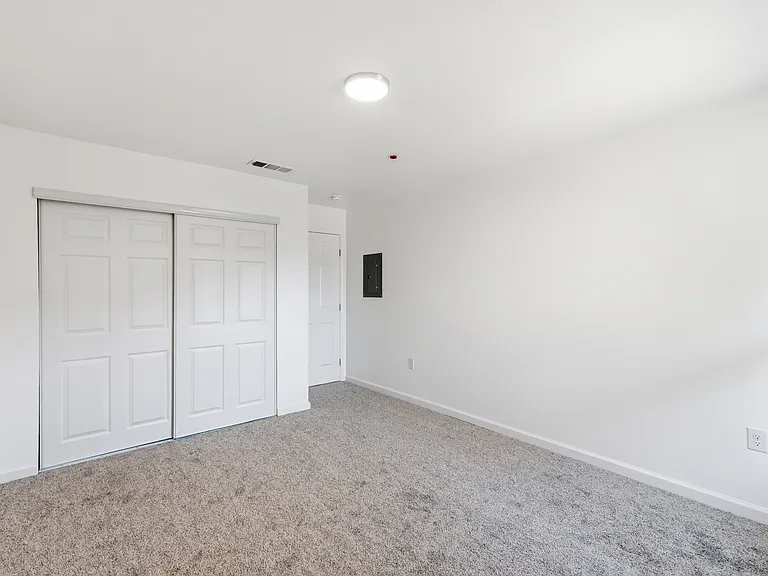 Oakbrook Apartments — Photo 55