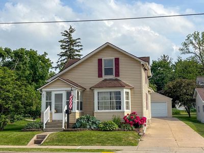 512 East MAIN STREET, Omro, WI, 54963