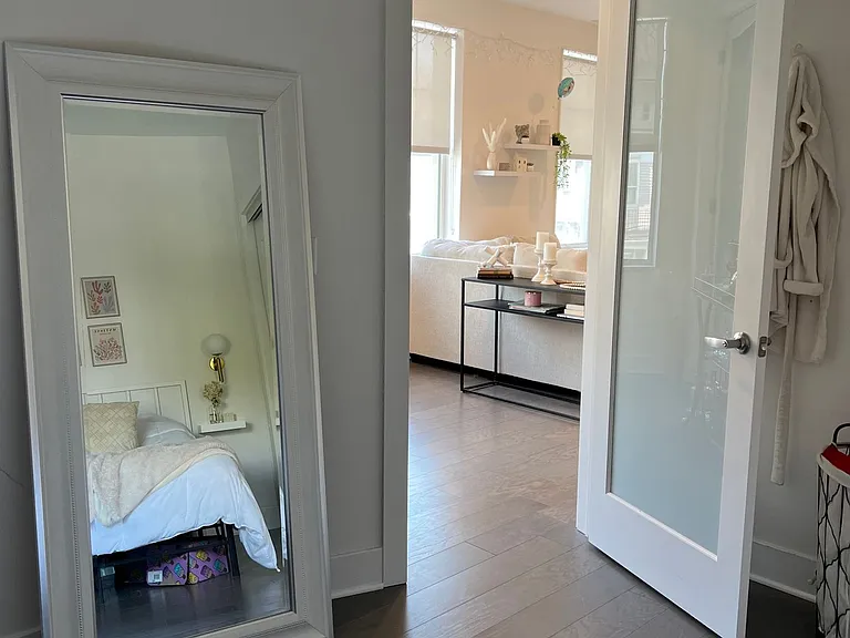 1020 Elmwood Ave — Photo 5