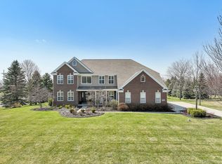 7416 Secretariat Dr, Saline, MI 48176