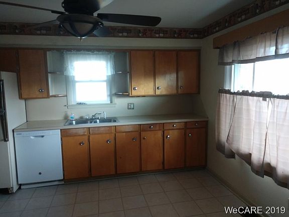 5th image of 800 S Nixon Ave