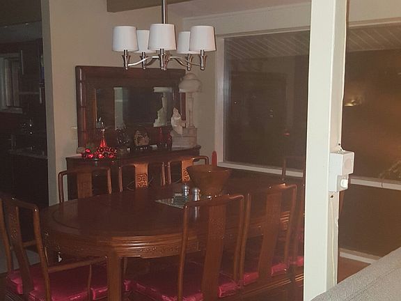4th image of 3324 Queenswood Blvd
