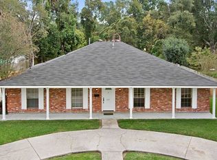 547 Woodcliff Dr, Baton Rouge, LA 70815