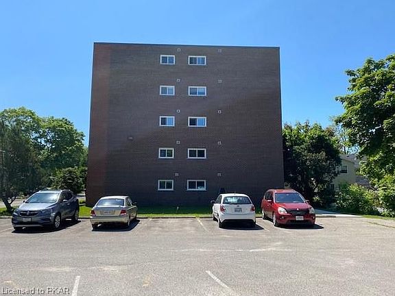 3rd image of 230 King St E #55