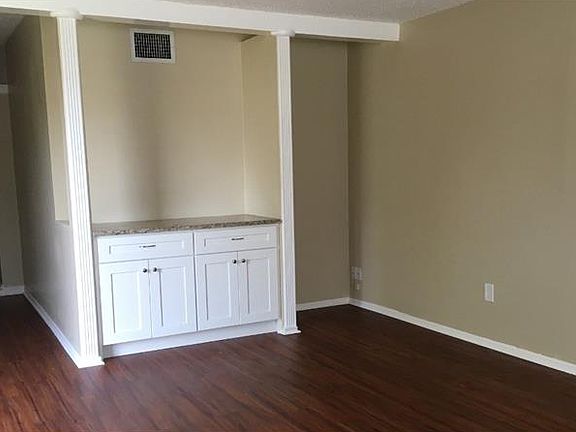 4th image of 6502 18th Way N