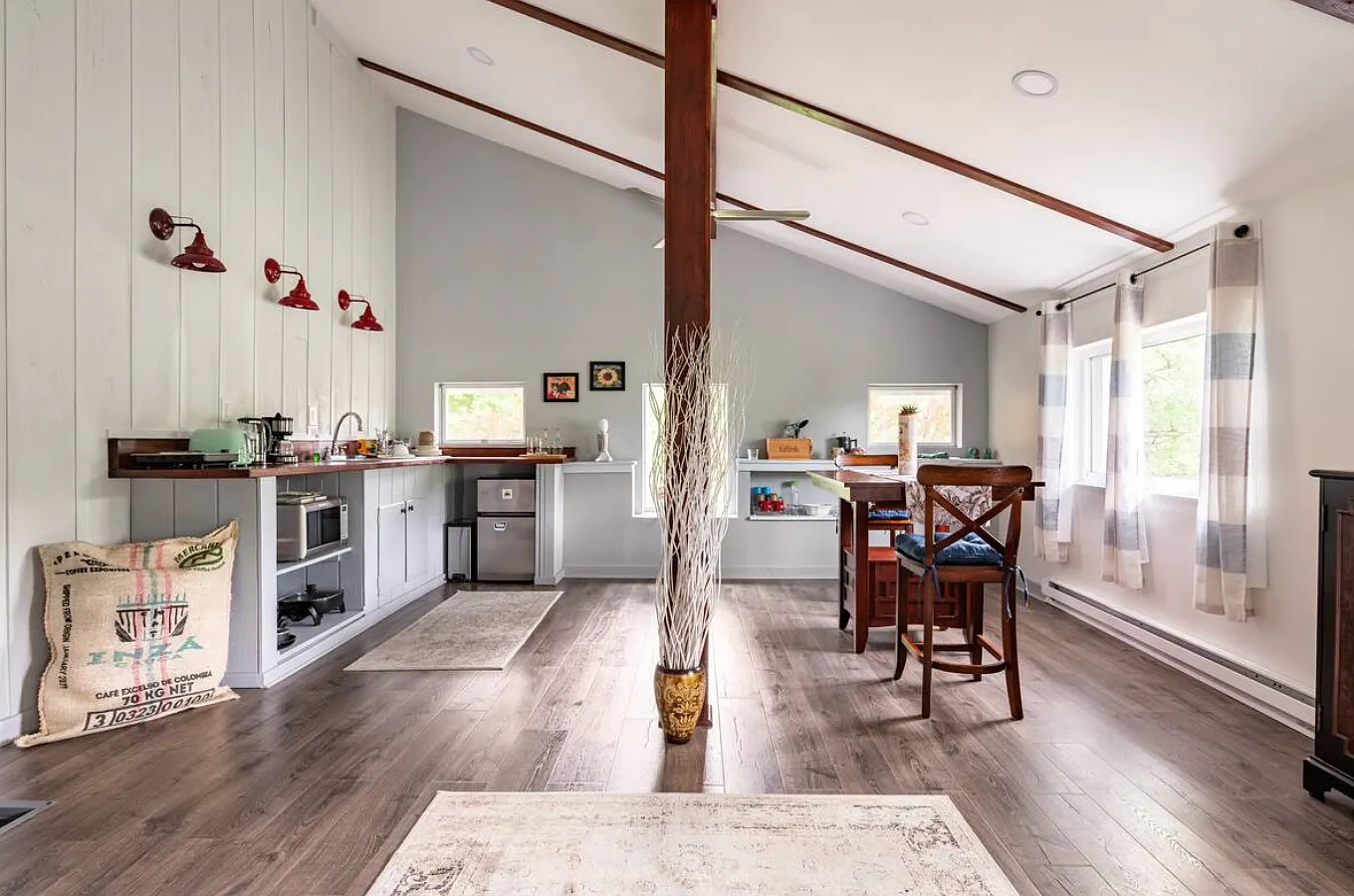 1 bed, 700 sqft, $1,850 — Photo 4