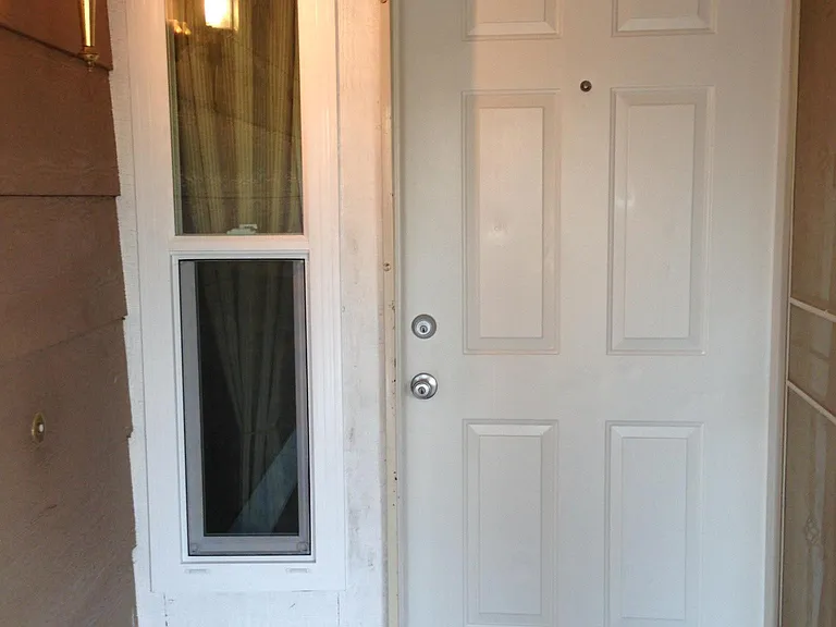 9784 Bolton Ave — Photo 23