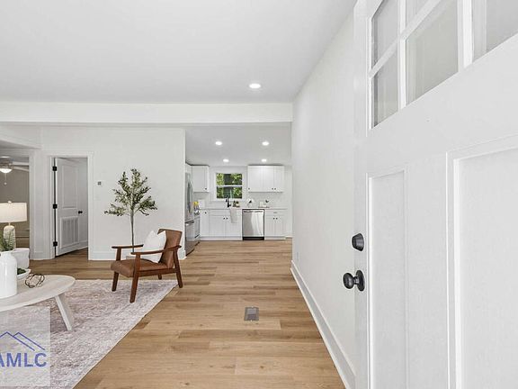 2nd image of 562 4th Street Ext