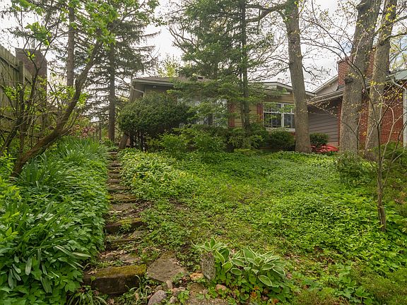 5th image of 23905 N North Lakewood Ln