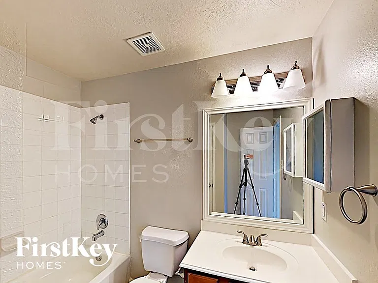 15207 Green Whisper Dr — Photo 13