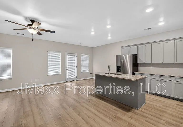 7151 Chara Ln — Photo 4