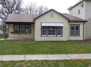 719 Grant St, Holdrege, NE 68949
